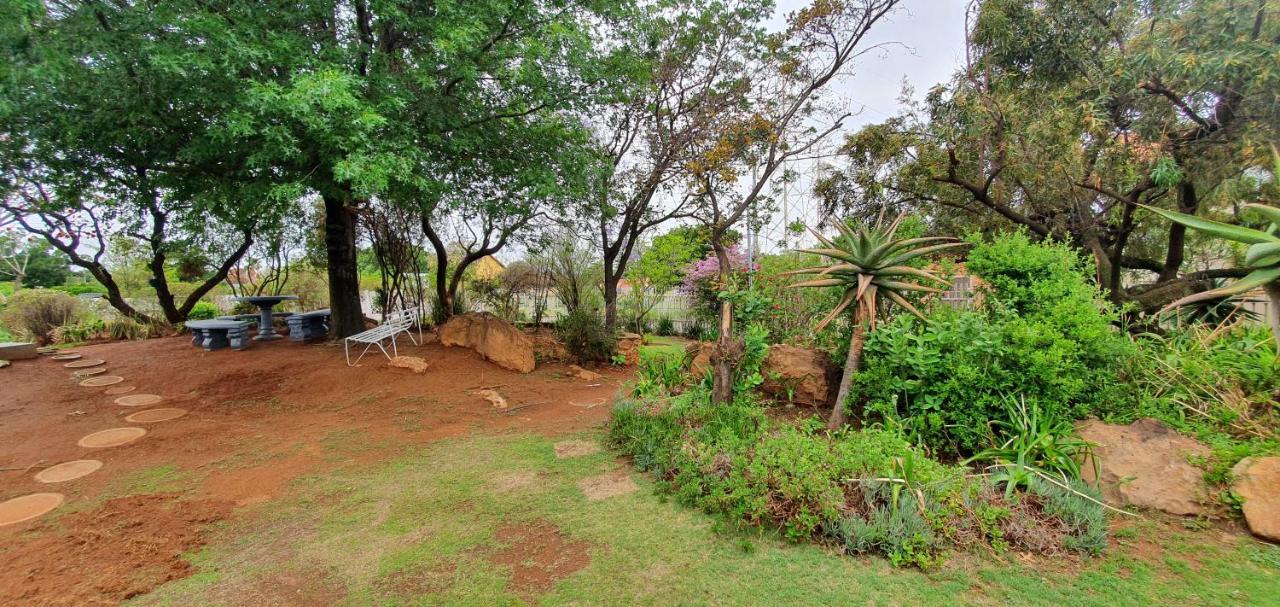 Kaleaba House In A Tranquil Surburb - Linmeyer Hotel Johannesburg Luaran gambar